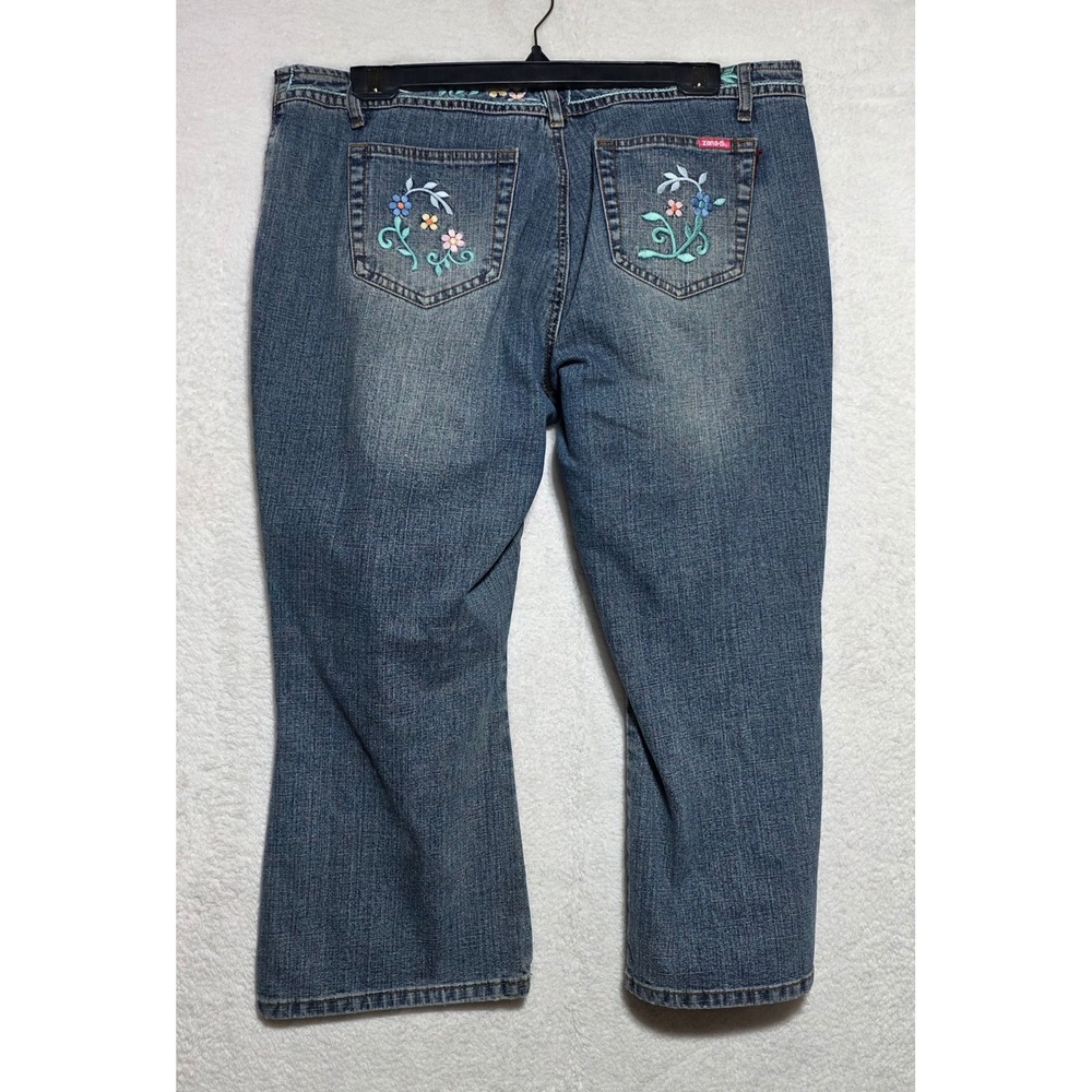 Zana-Di Vintage Y2K Floral Embroidered Capri Jeans Medium Wash Blue Size 15 - Picture 2 of 9